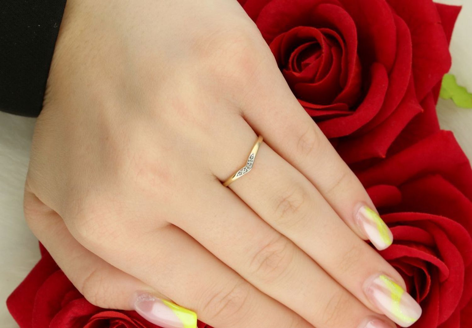 Złoty pierścionek z trzema diamentami 0,045ct • Żółte i białe złoto 585 • Rozmiar 11 • Model CH285.jpg